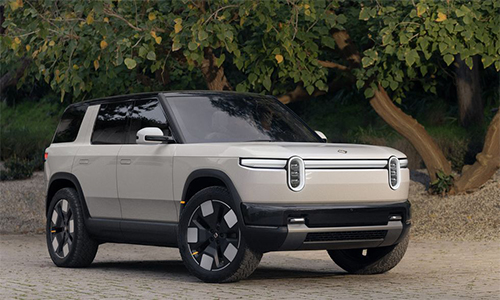 Rivian R2S